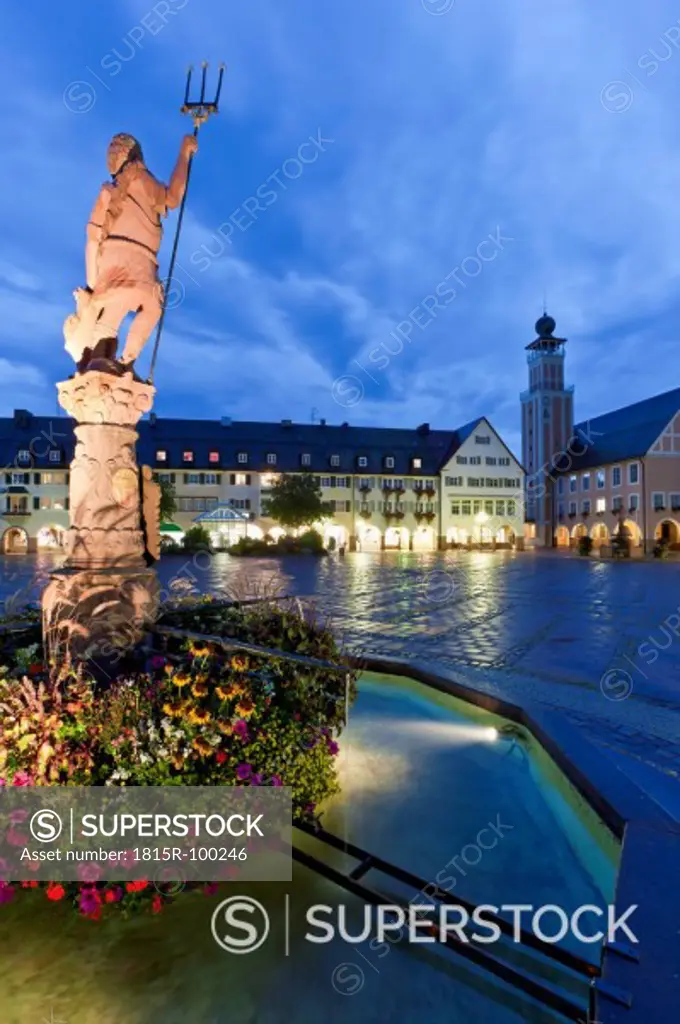 Germany, Baden Wurttemberg, Freudenstadt, View of Guildhall with fountain at night