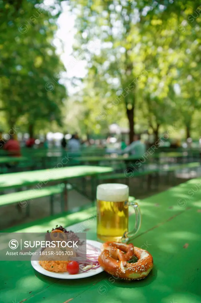 Germany, Bavaria, Munich, Vegetarian dish with mug of beer