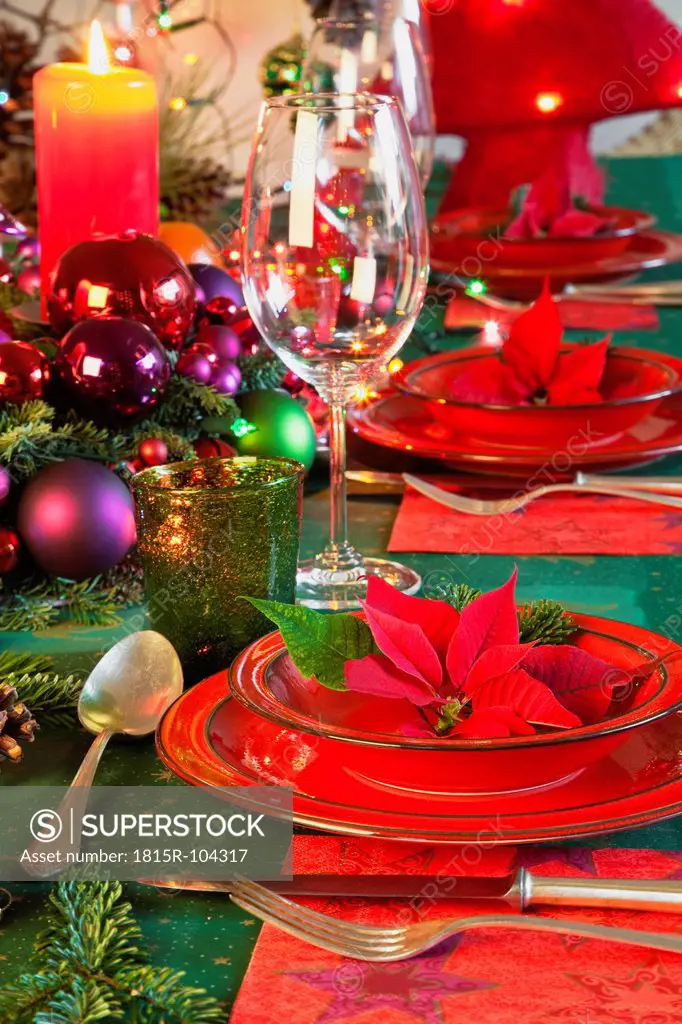 Germany, Cologne, Place setting at dining table for christmas