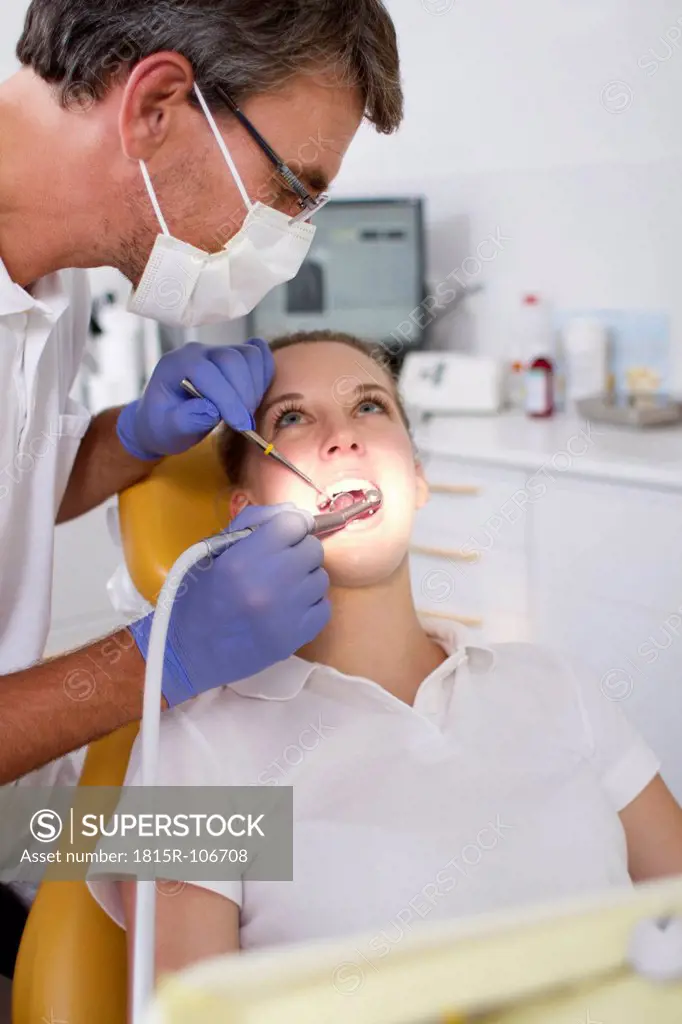 Germany, Brandenburg, Strausberg, Dentist examining patients teeth
