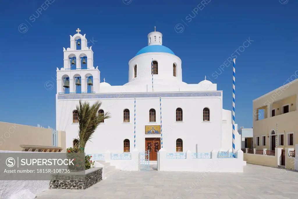 Greece, Church of Panagia of Platsani at Caldera Square in Oia