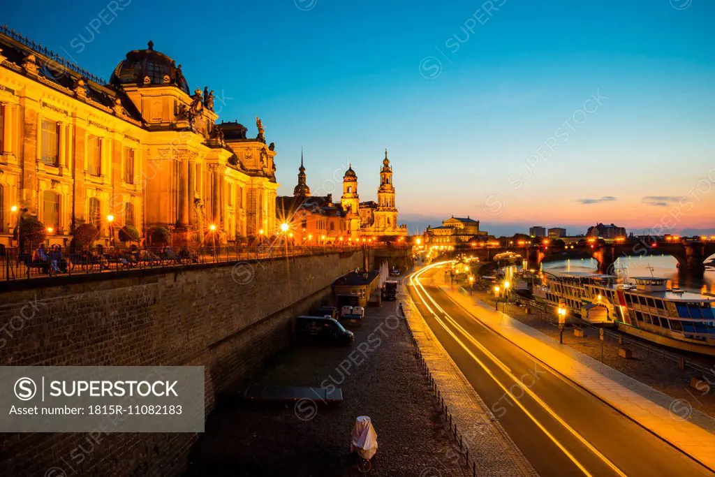 Germany, Saxony, Dresden, View to Elbe river and skyline at sunset