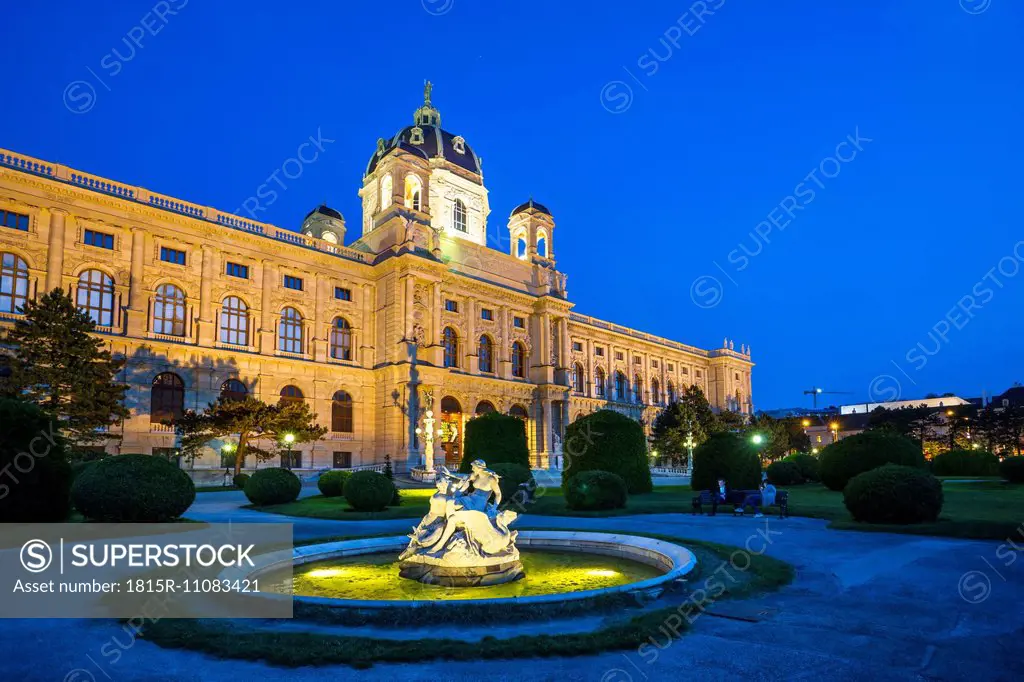 Austria, Vienna, Maria-Theresien-Platz, Museum of Art History and fountain in the evening