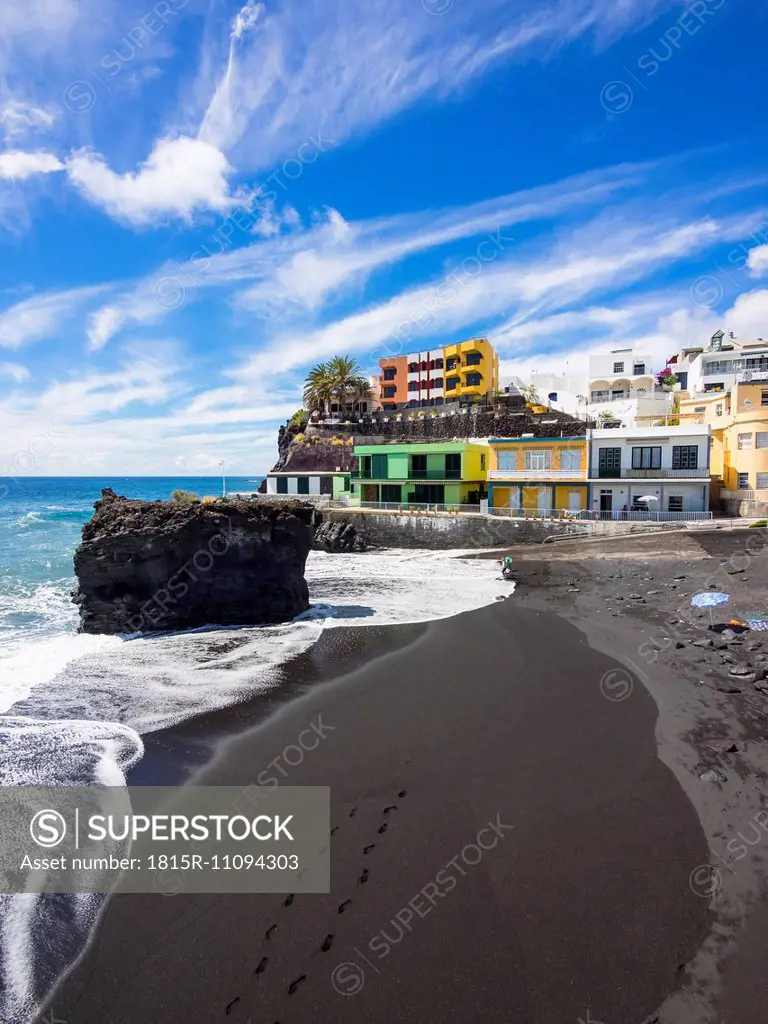 Spain, Canary Islands, La Palma, Puerto Naos, Black lava beach