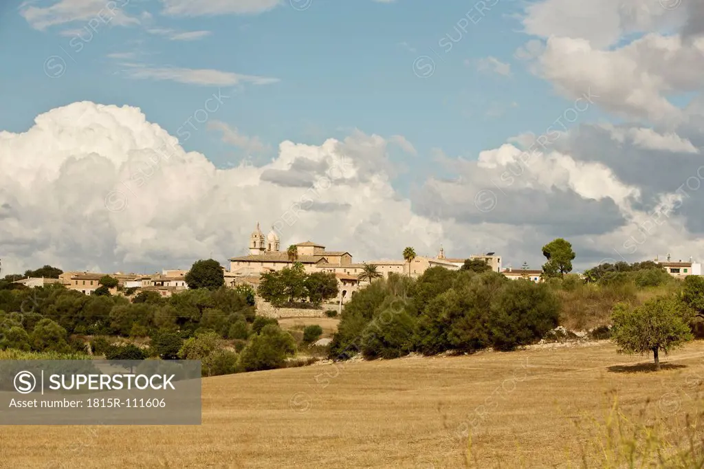 Spain, Mallorca, View of Villafranca de Bonany