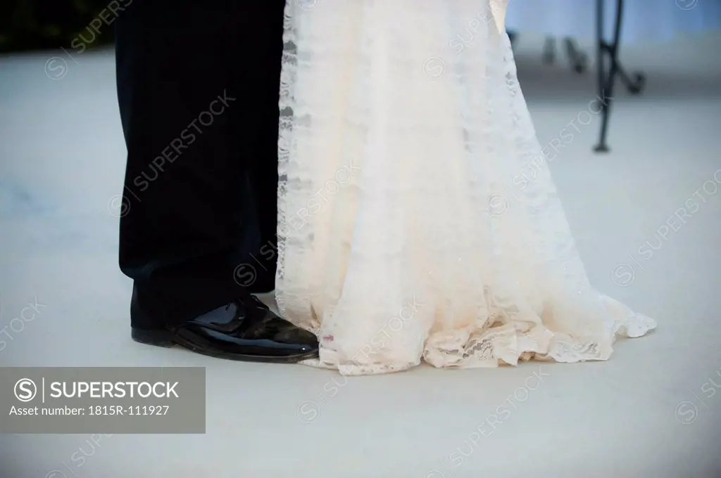 USA, Texas, Bride and groom standing