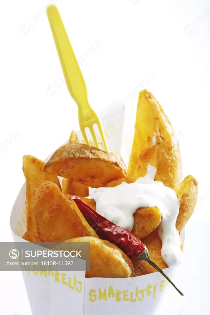 Potato wedges with mayonnaise