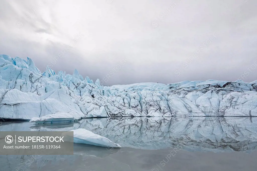 USA, Alaska, View of Matanuska Glacier Mouth