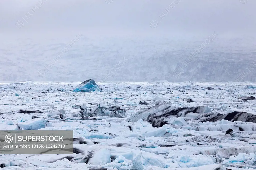 Iceland, Jokurlsarlon, glacier lake, glacial ice