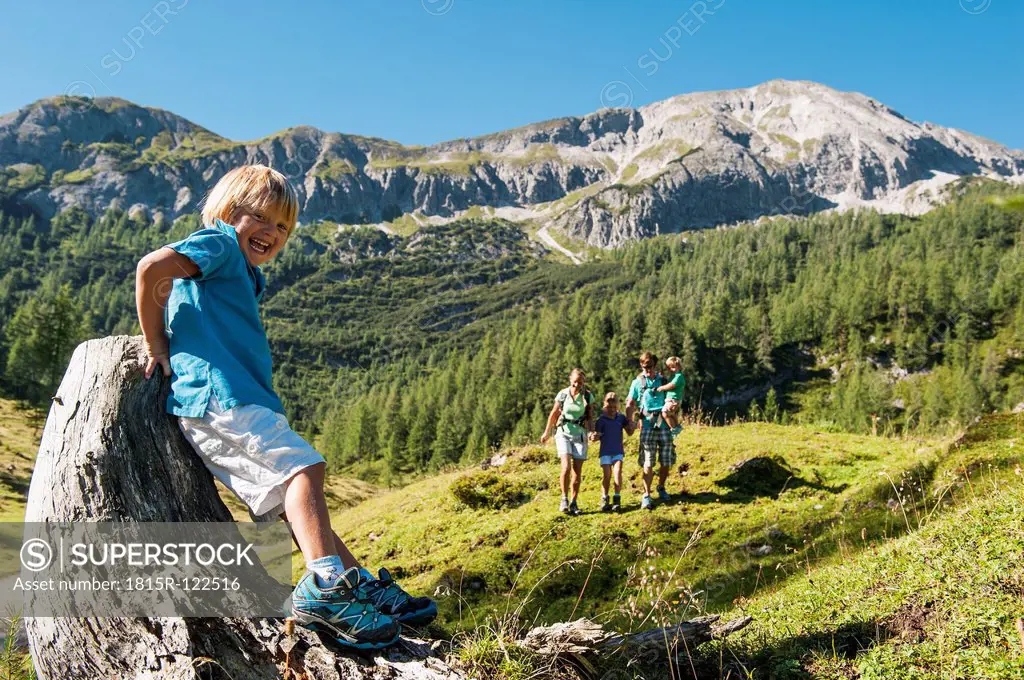 Austria, Salzburg, Family walking on mountains at Altenmarkt Zauchensee