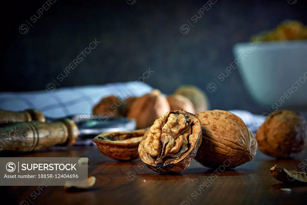 Cracked and whole walnuts