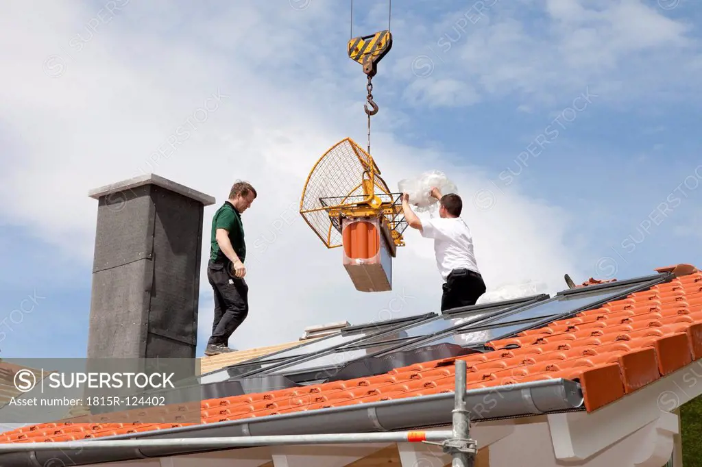 Europe, Germany, Rhineland Palatinate, Construction of house roof