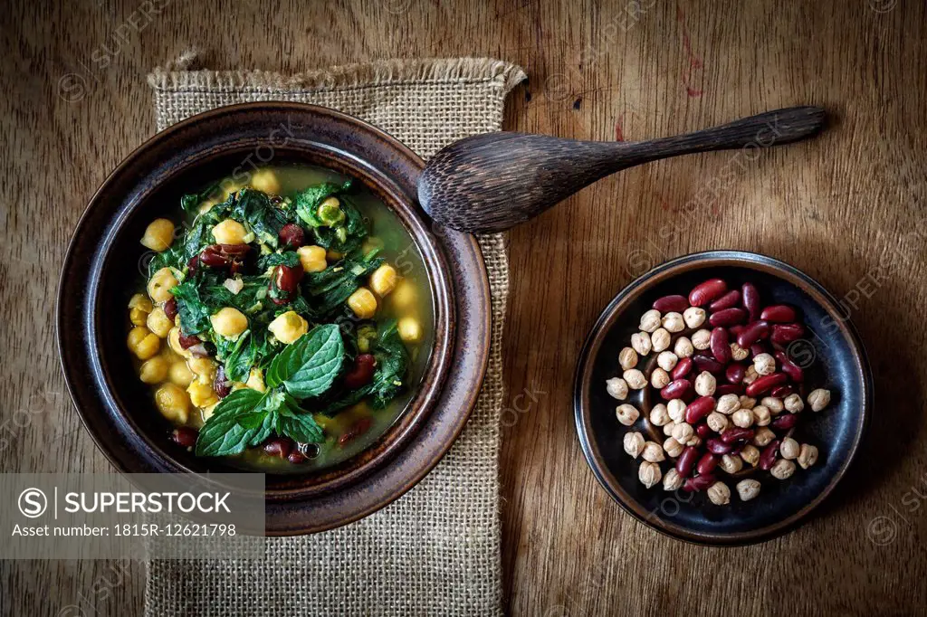 Arabic spinach soup with chick peas, kidney beans and red lentils