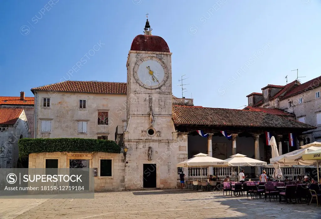 Croatia, Trogir, Cathedral of St Laurentius, bell tower and loggia