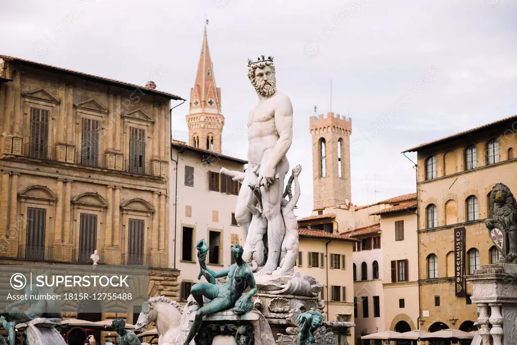 Italy, Florence, The Fountain of Neptune at Piazza della Signoria in front of the Palazzo Vecchio