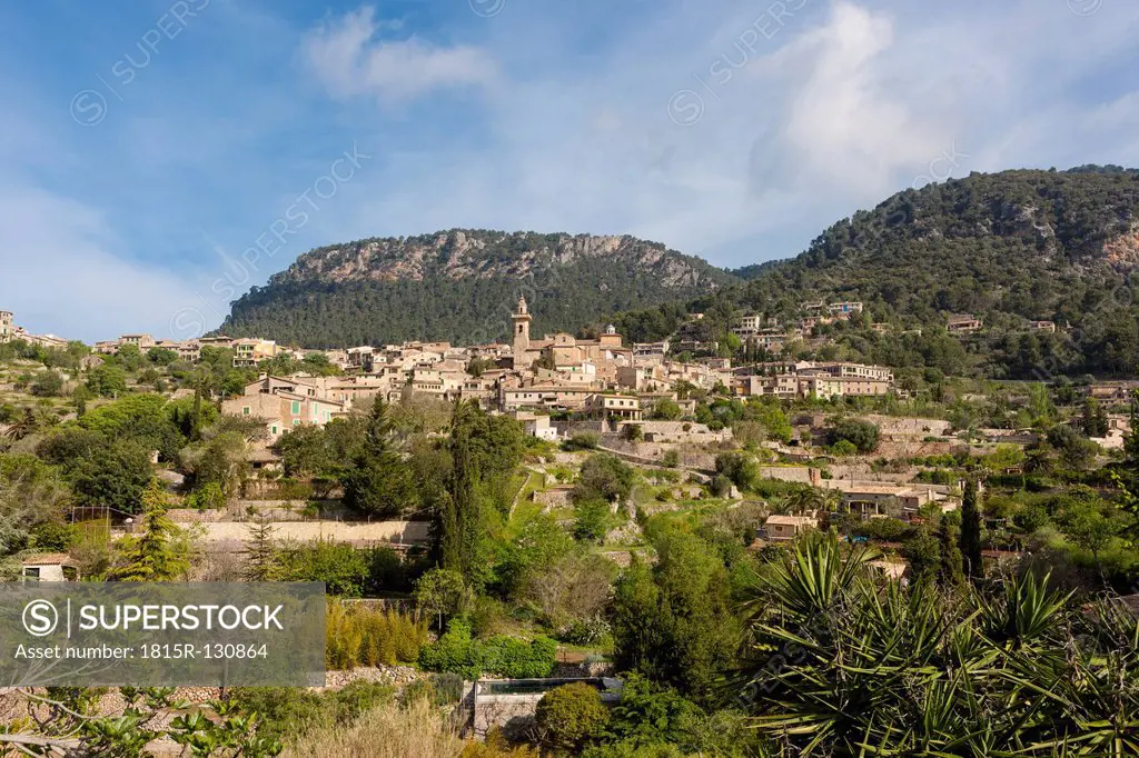 Spain, Mallorca, View of Parish church of Sant Bartomeu at old town of Valldemossa