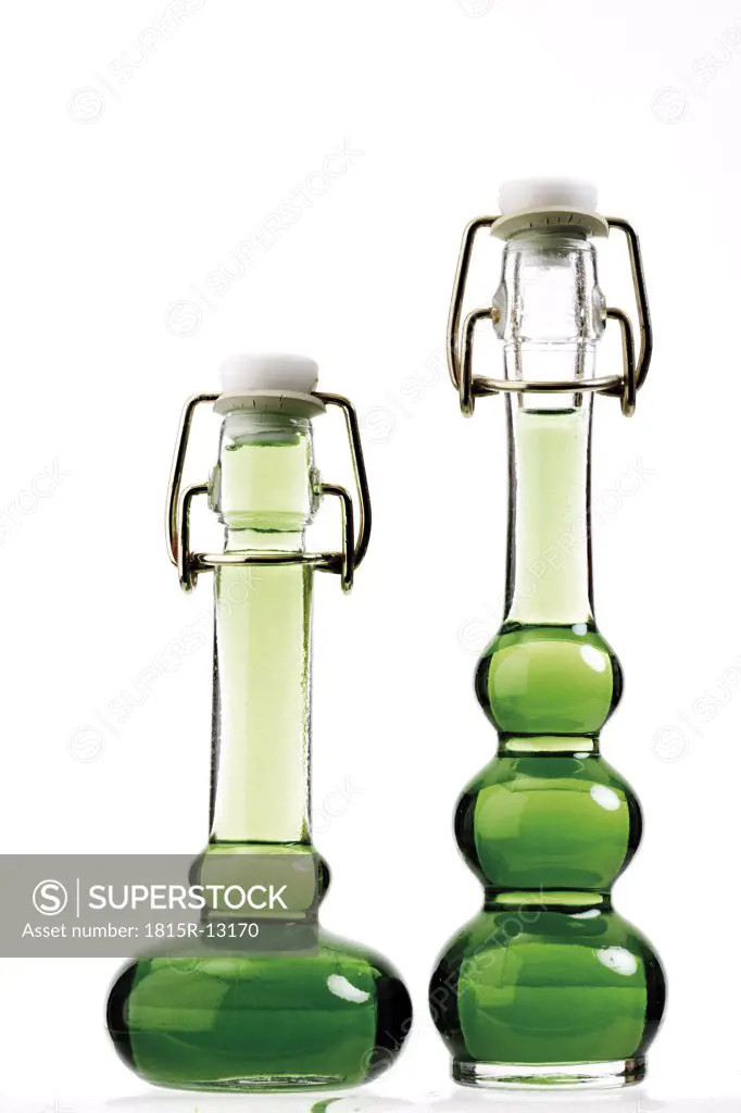 Two little bottles with clip