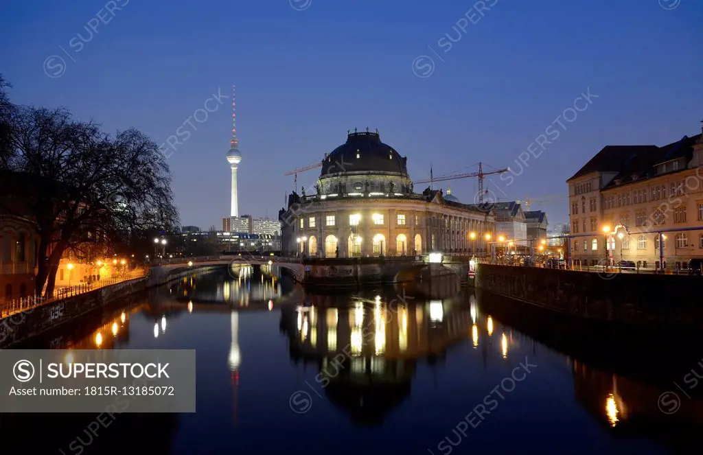 Germany, Berlin, Museumsinsel, Bodemuseum and Berlin TV Tower in the evening