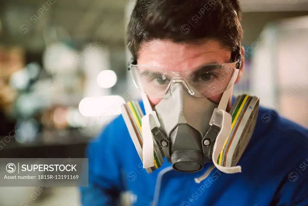 Portrait of a construction worker wearing a protective mask
