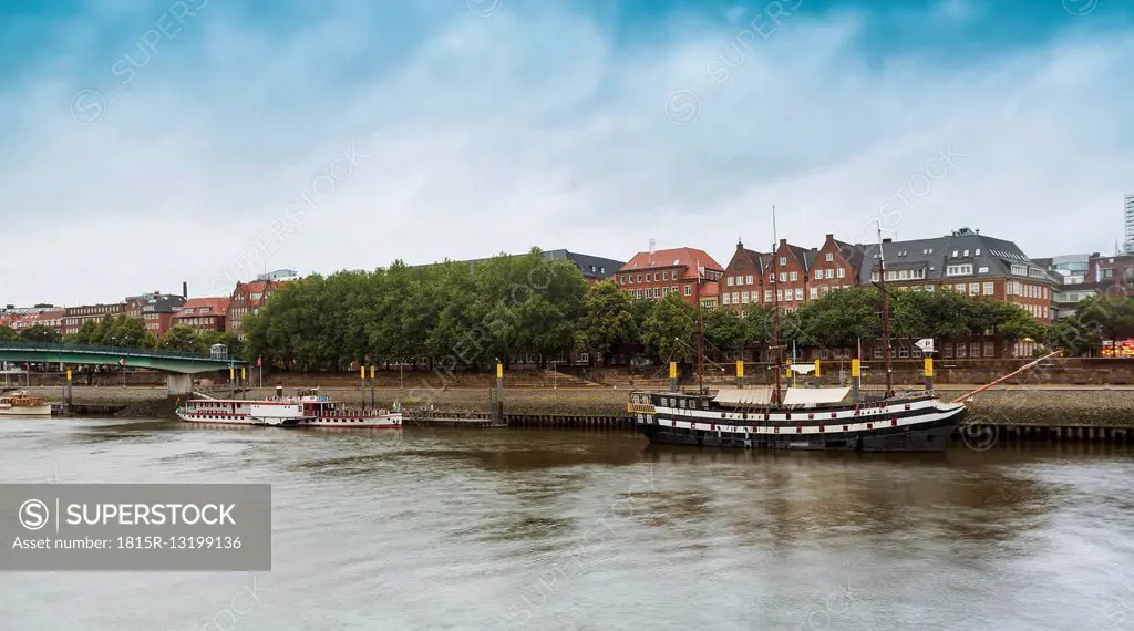 Germany, Bremen, on the River Weser, Schlachte