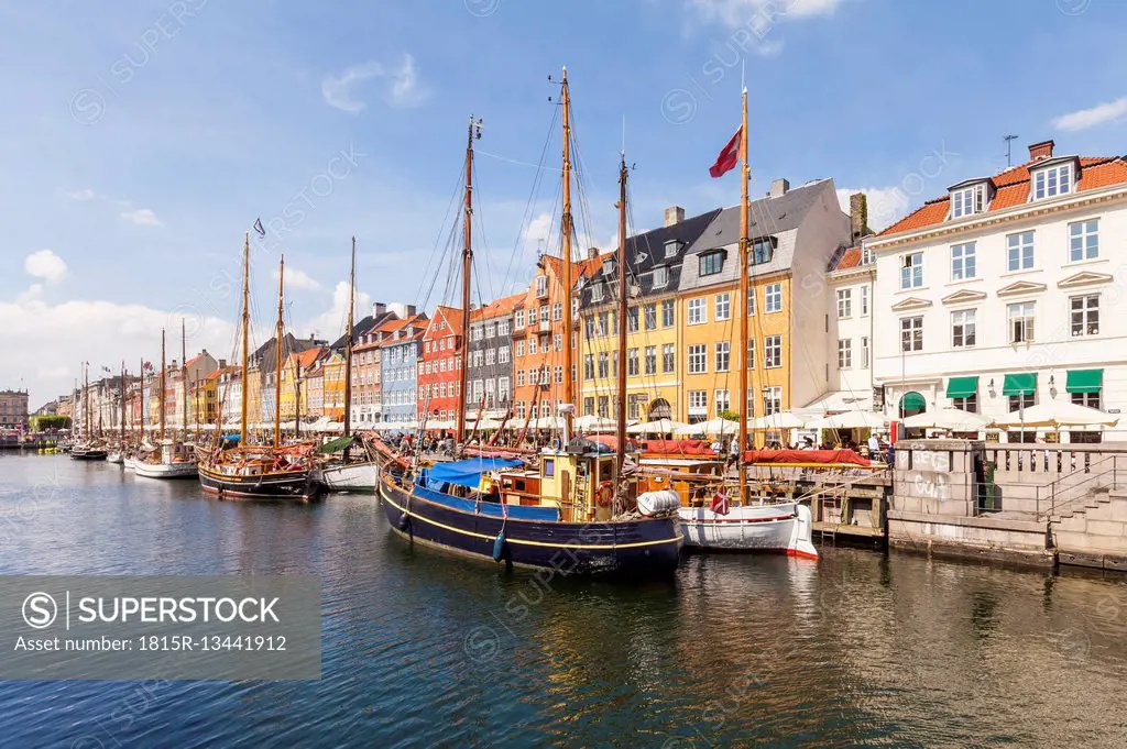 Denmark, Copenhagen, Nyhavn, canal