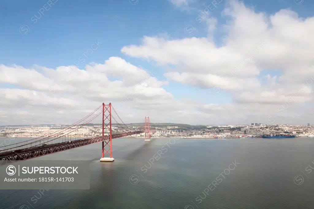 Portugal, Lisbon, View of 25 de Abril Bridge near Tajo river