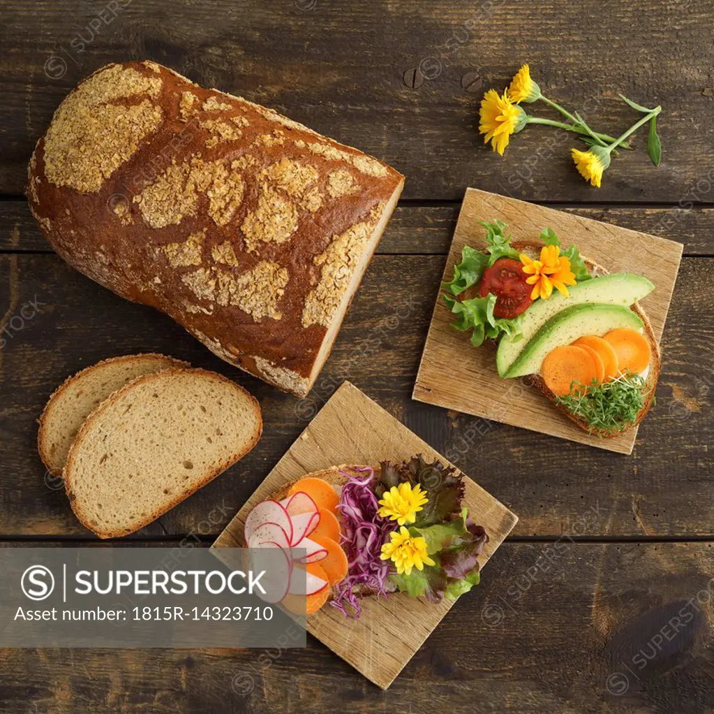 Bread with edible flowers and vegetables
