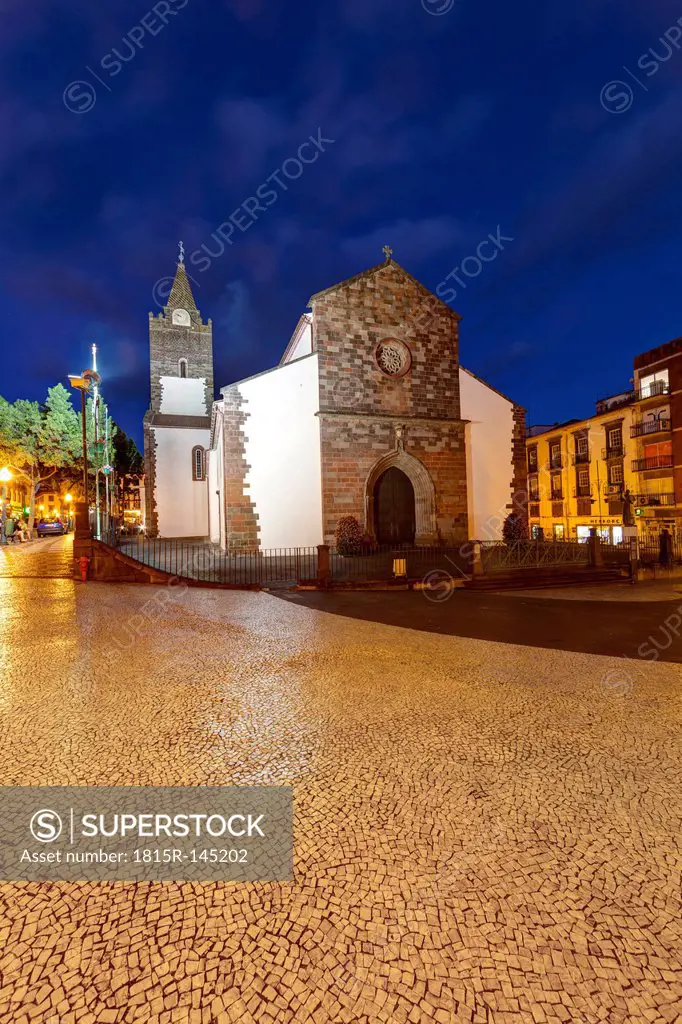 Portugal, Funchal, View of Se Cathedral at night