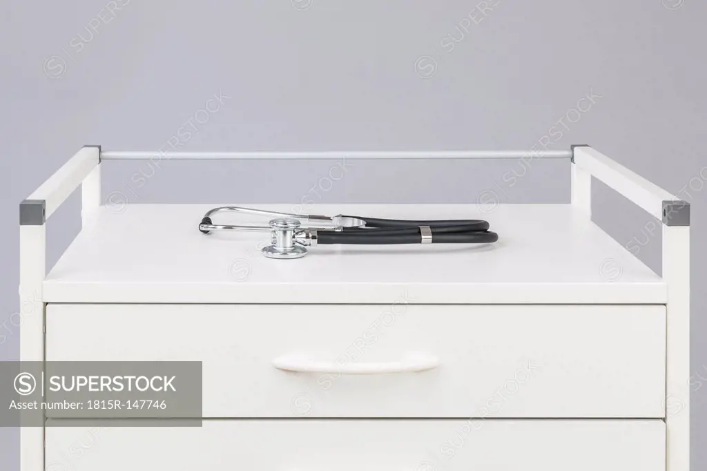 Stethoscope on rolling table