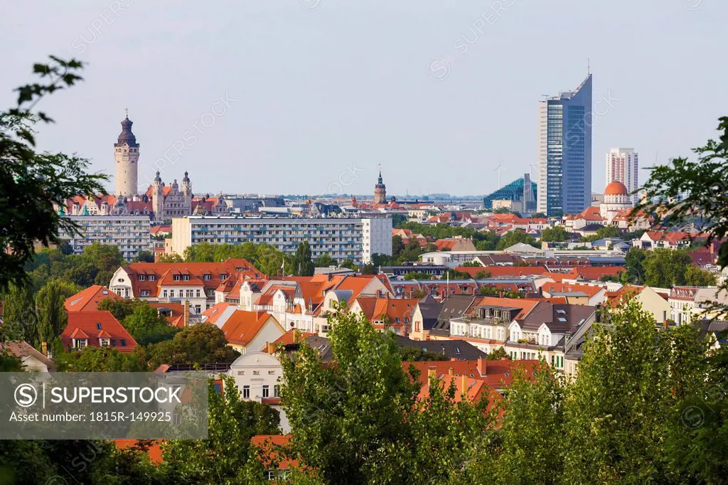 Germany, Saxony, Leipzig, View from Fockeberg to new town hall and City-Hochhaus