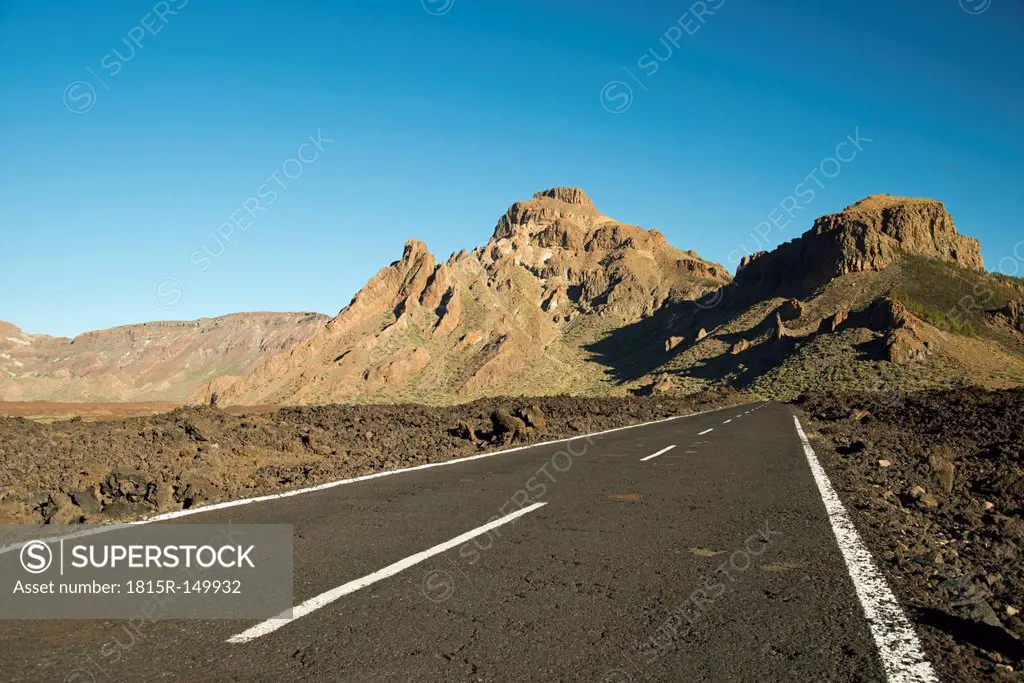 Spain, Canary Islands, Tenerife, Teide National Park, road, in the background Montana de Chasna