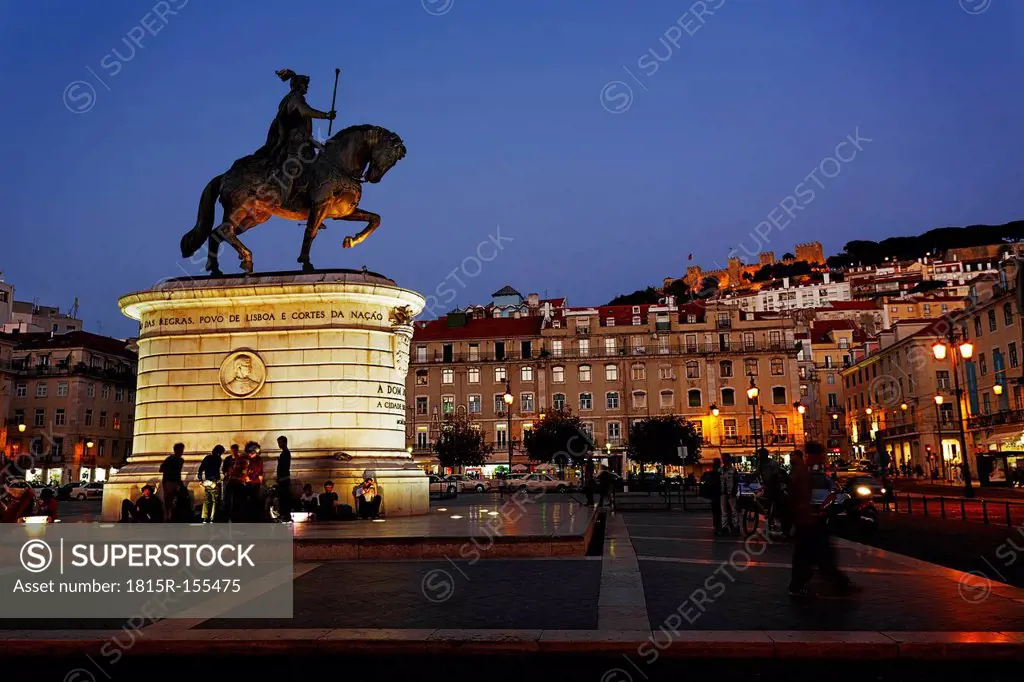 Portugal, Lisboa, Baixa, Rossio, Praca da Figueira with equestrian statue of Dom Joao I