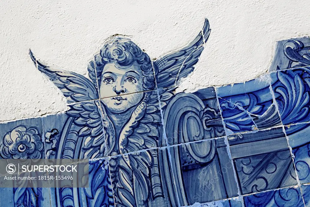 Portugal, Lisbon, Alfama, Miradouro de Santa Luzia, azulejos