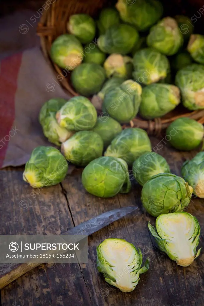 Brussels sprouts (Brassica oleracea var. gemmifera) on wooden table