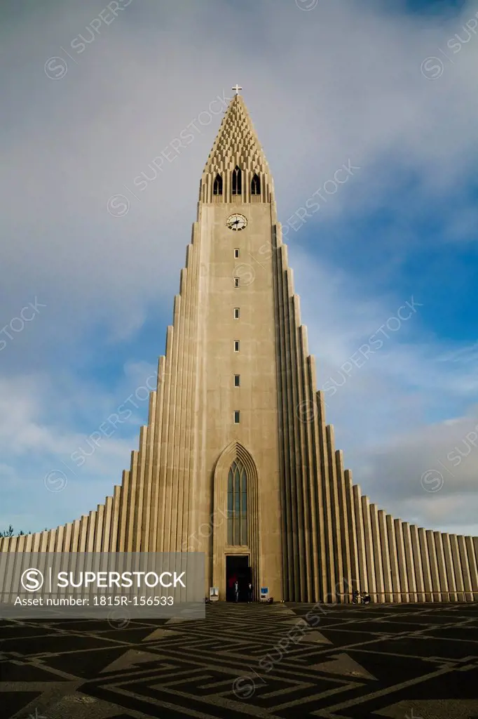Iceland, Reykjavik, view to Hallgrimskirkja
