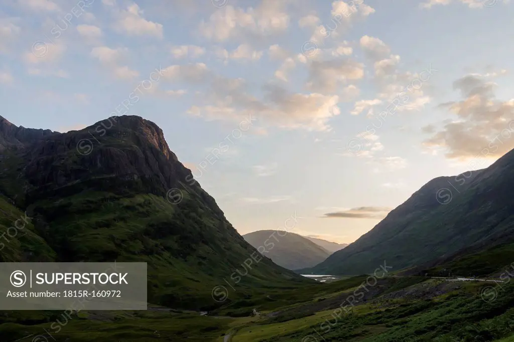 UK, Scotland, Glen Coe, valley at evening light