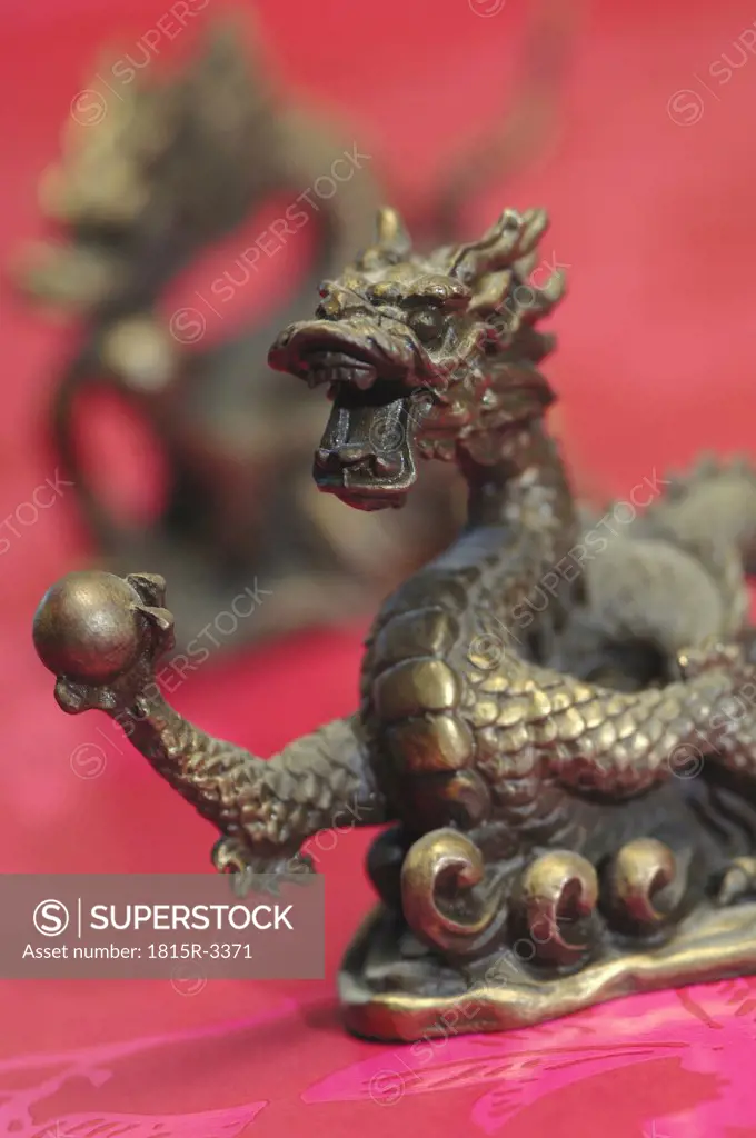 Dragon statue, close-up