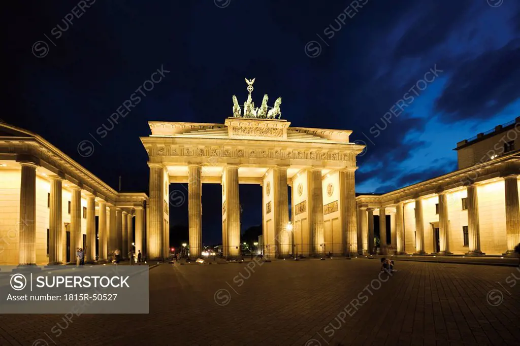 Germany, Berlin, Brandenburg Gate at night