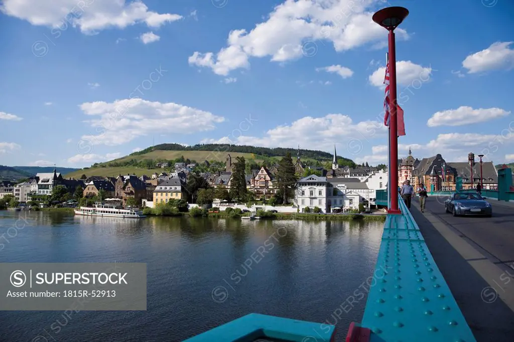 Germany, Rhineland_Palatinate, Traben_Trarbach, View over Moselle River