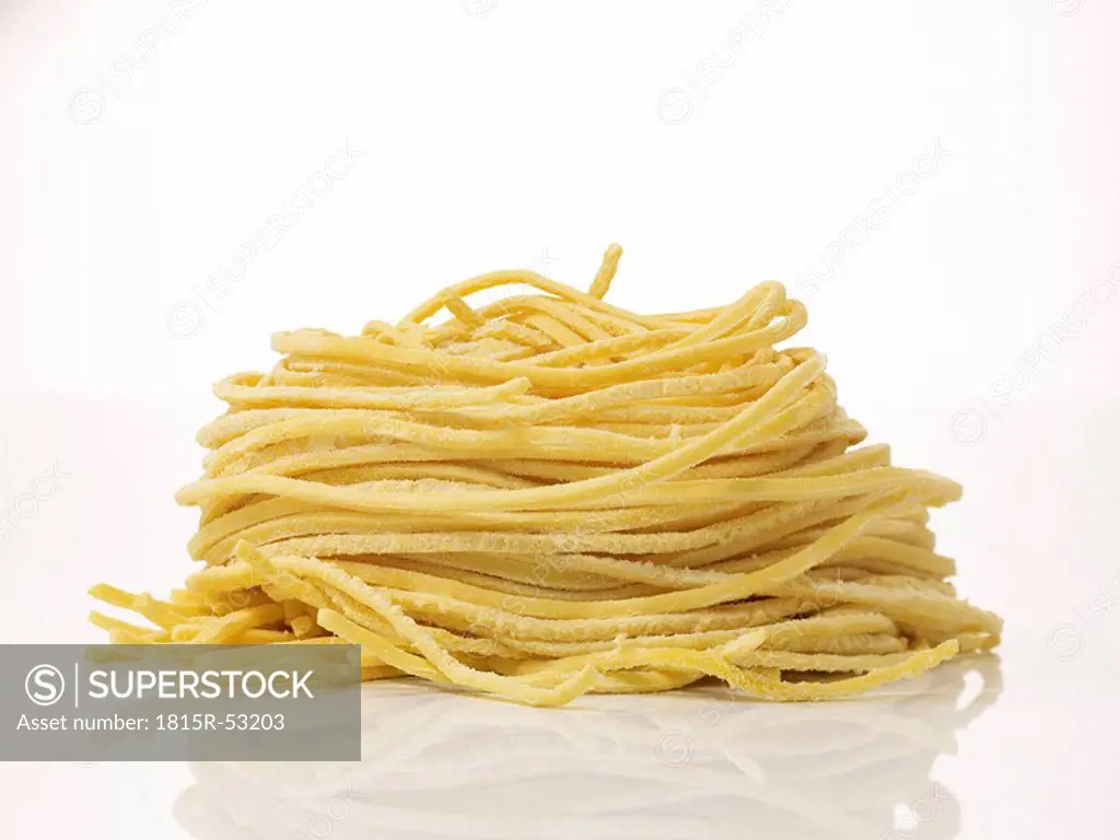 Uncooked Spaghett, close_up