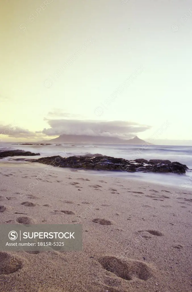 Table Bay, Table Mountain and Capetown, Western Cape, Bloubergstrand, South Africa