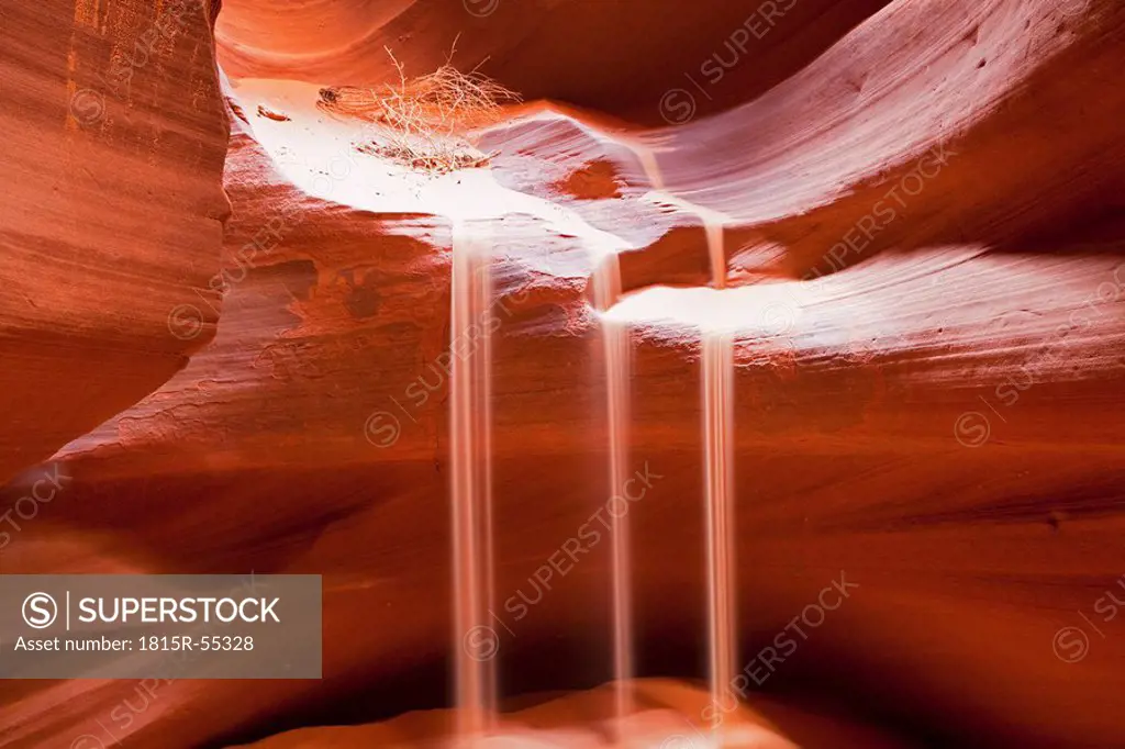 USA, Arizona, Page, Upper Antelope Canyon, Sunbeams