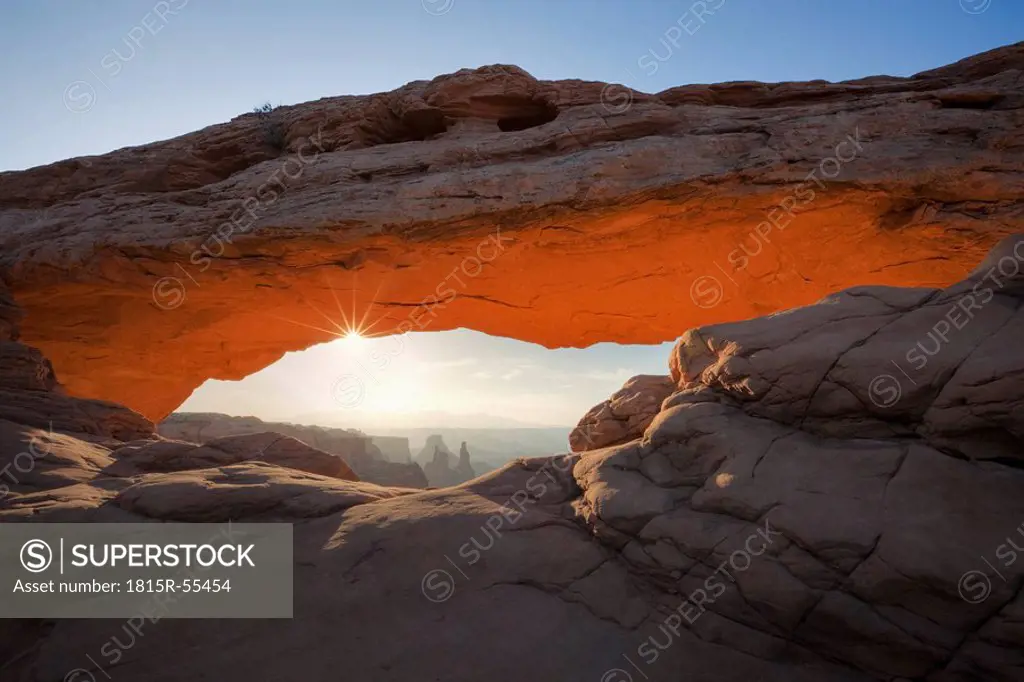 USA, Utah, Canyonlands National Park, Mesa Arch