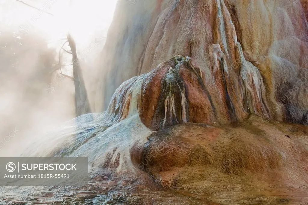 USA, Wyoming, Yellowstone National Park, Mammoth Hot Springs Terrace, Rock face