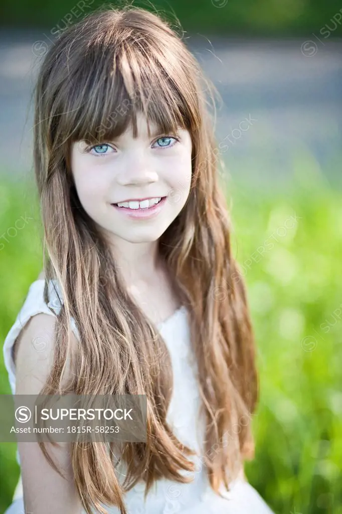 Germany, Bavaria, Portrait of a girl 8_9, close_up