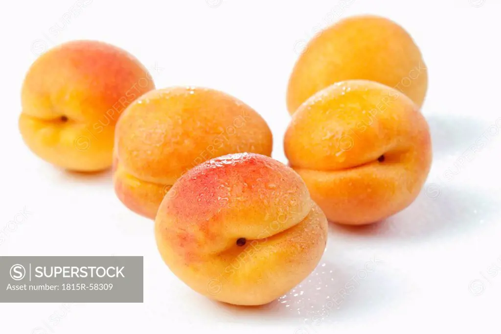 Fresh apricots, close_up
