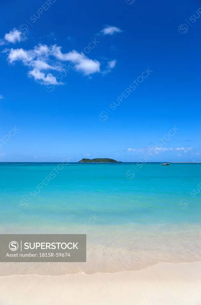 Grenada, Carriacou, Paradise Beach at L´Esterre, Empty beach