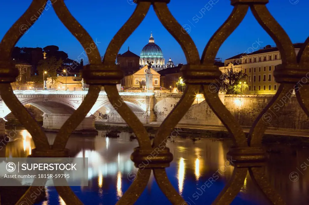 Italy, Rome, Vatican City, Basilica Saint Peter, seen from Ponte Vittorio Emmanuele
