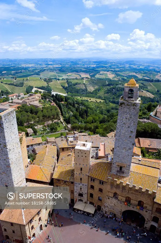 Italy, Tuscany, San Gimignano, elevated view