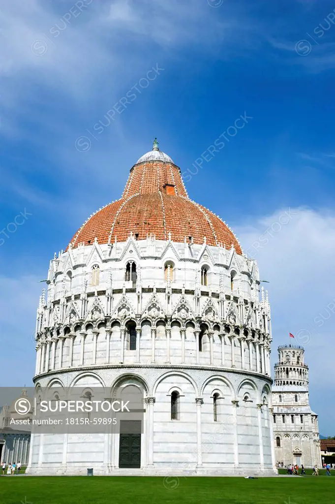 Italy, Tuscany, Pisa, Piazza dei Miracoli, Square of Miracles, Baptistry in foreground